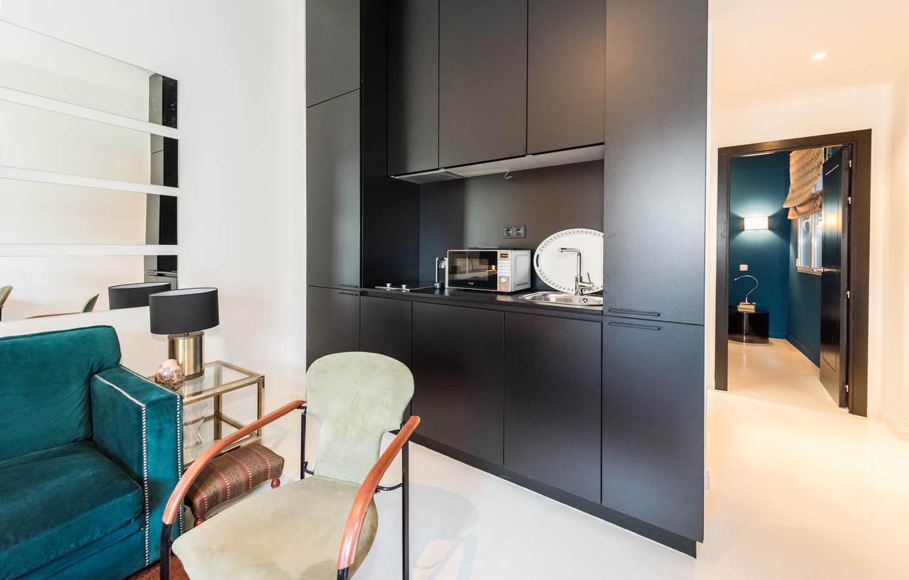 Apartamento Plaza Santa Ana Madrid Exterior foto