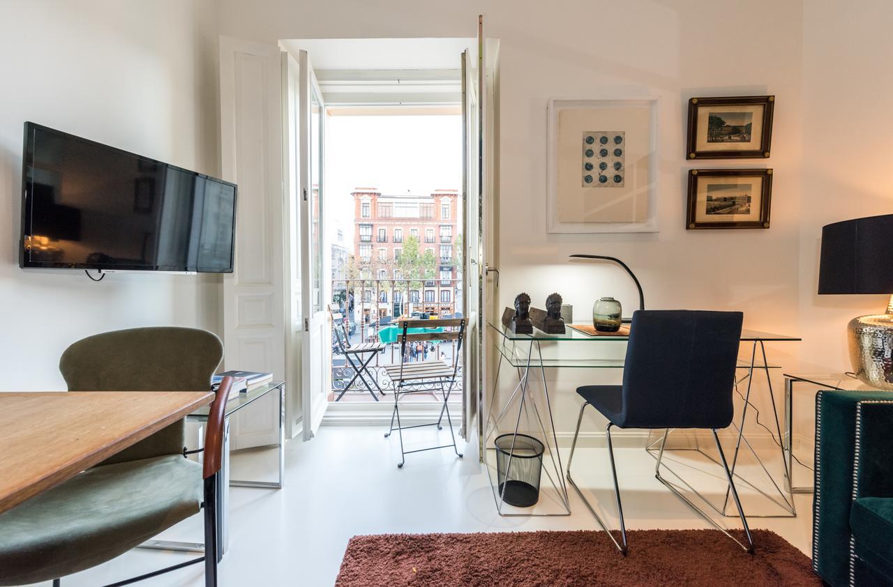 Apartamento Plaza Santa Ana Madrid Exterior foto