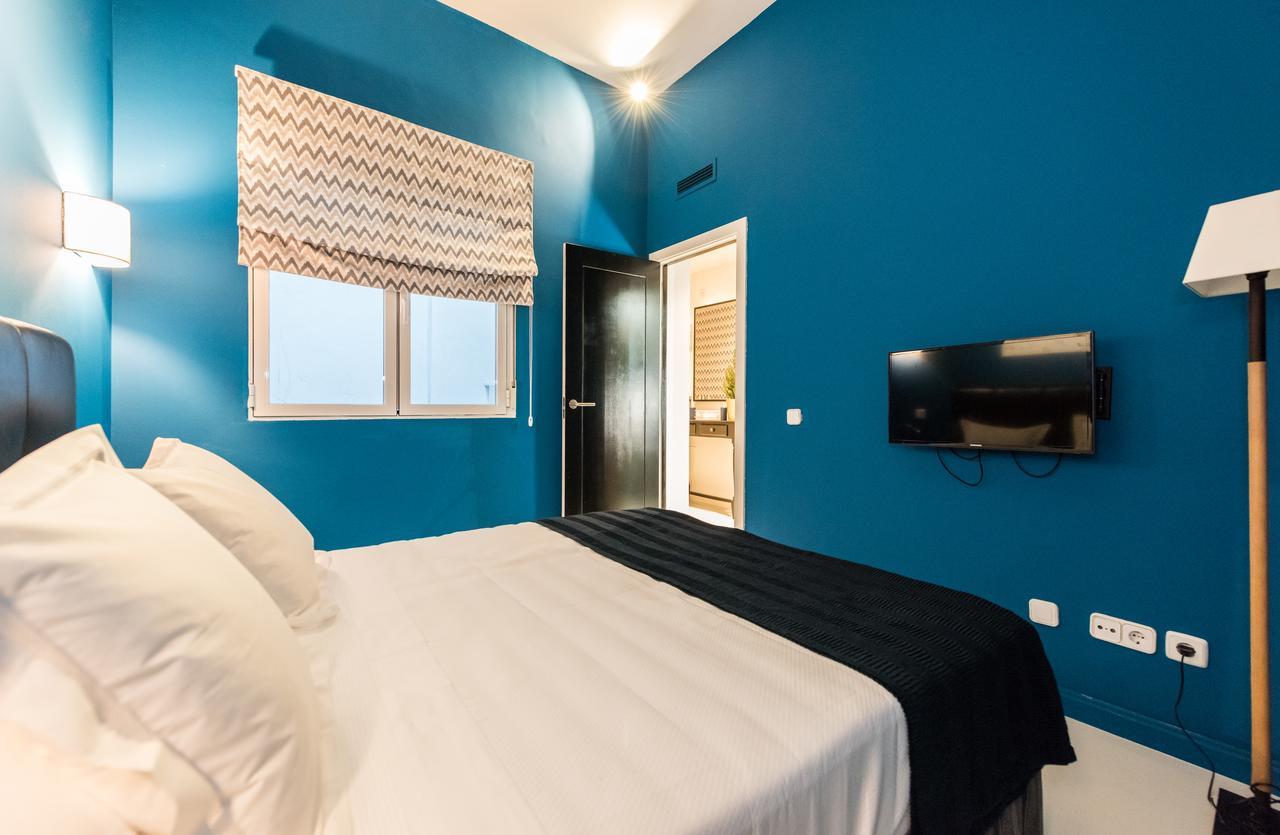 Apartamento Plaza Santa Ana Madrid Exterior foto