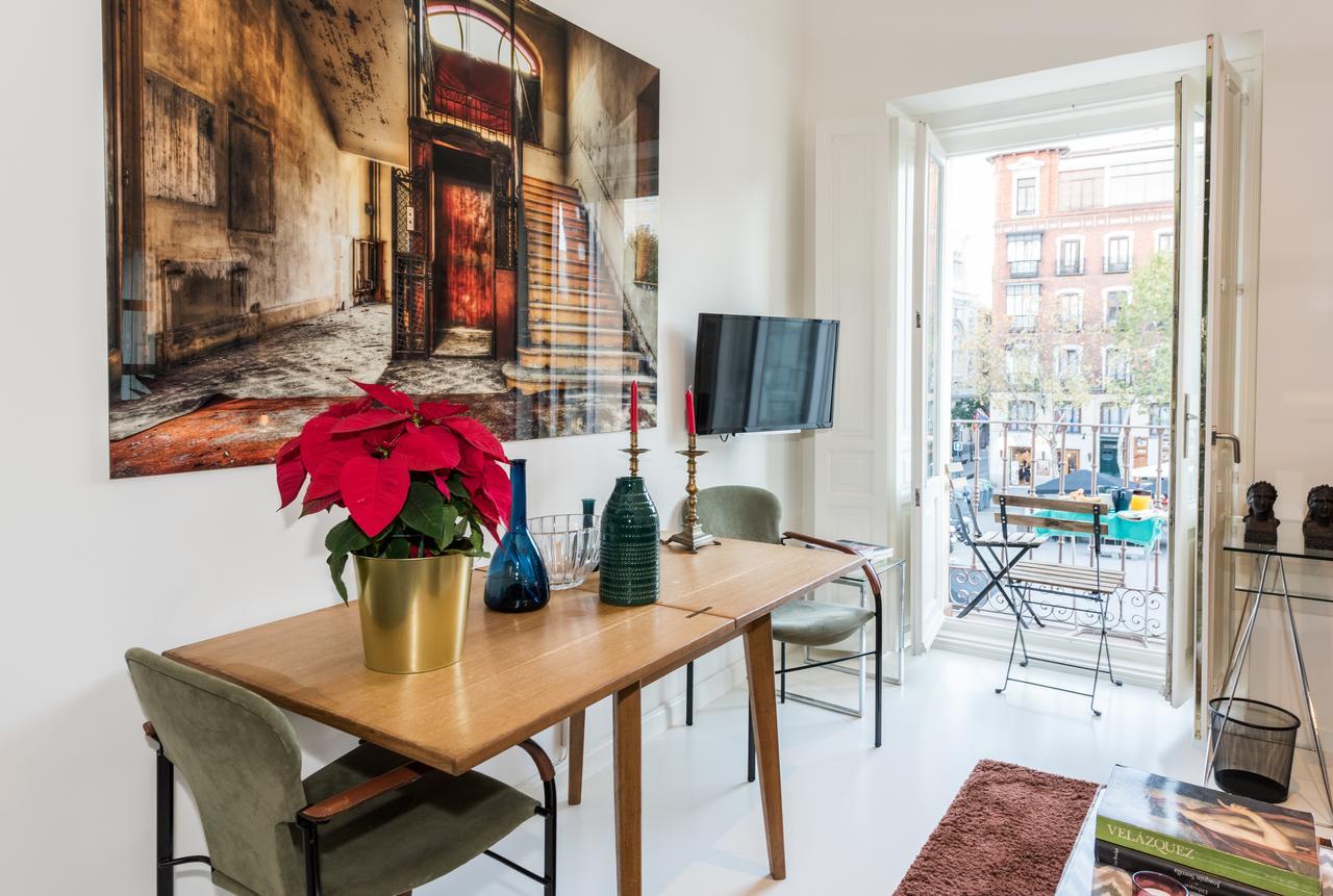 Apartamento Plaza Santa Ana Madrid Exterior foto