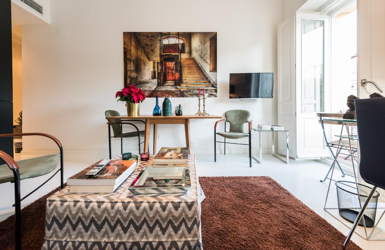 Apartamento Plaza Santa Ana Madrid Exterior foto